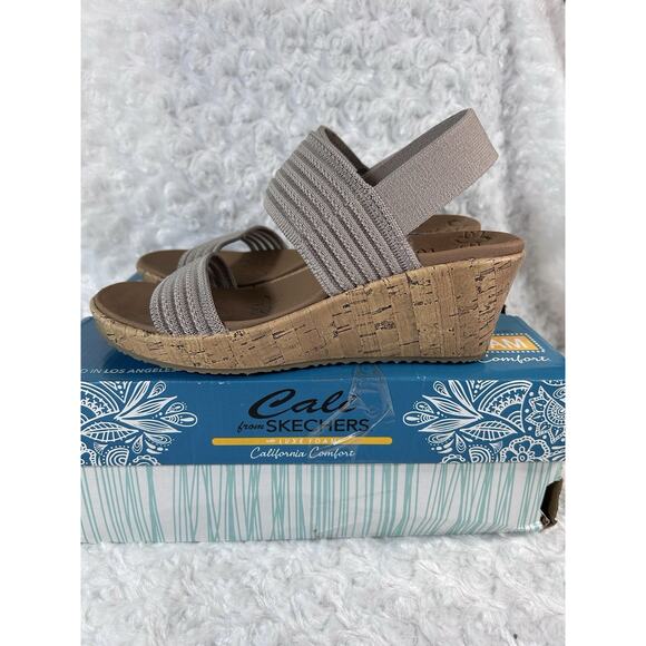Skechers BEVERLEE Sheer Luck Lightweight Wedge Sandals Taupe Womens SIZE 8 New - Picture 1 of 8